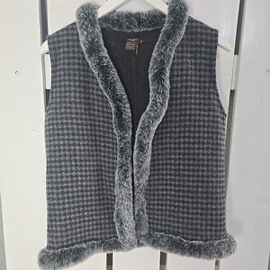 J. McLaughlin Cashmere Vest Fur Trim XS Grey Houndstooth Preppy Holiday